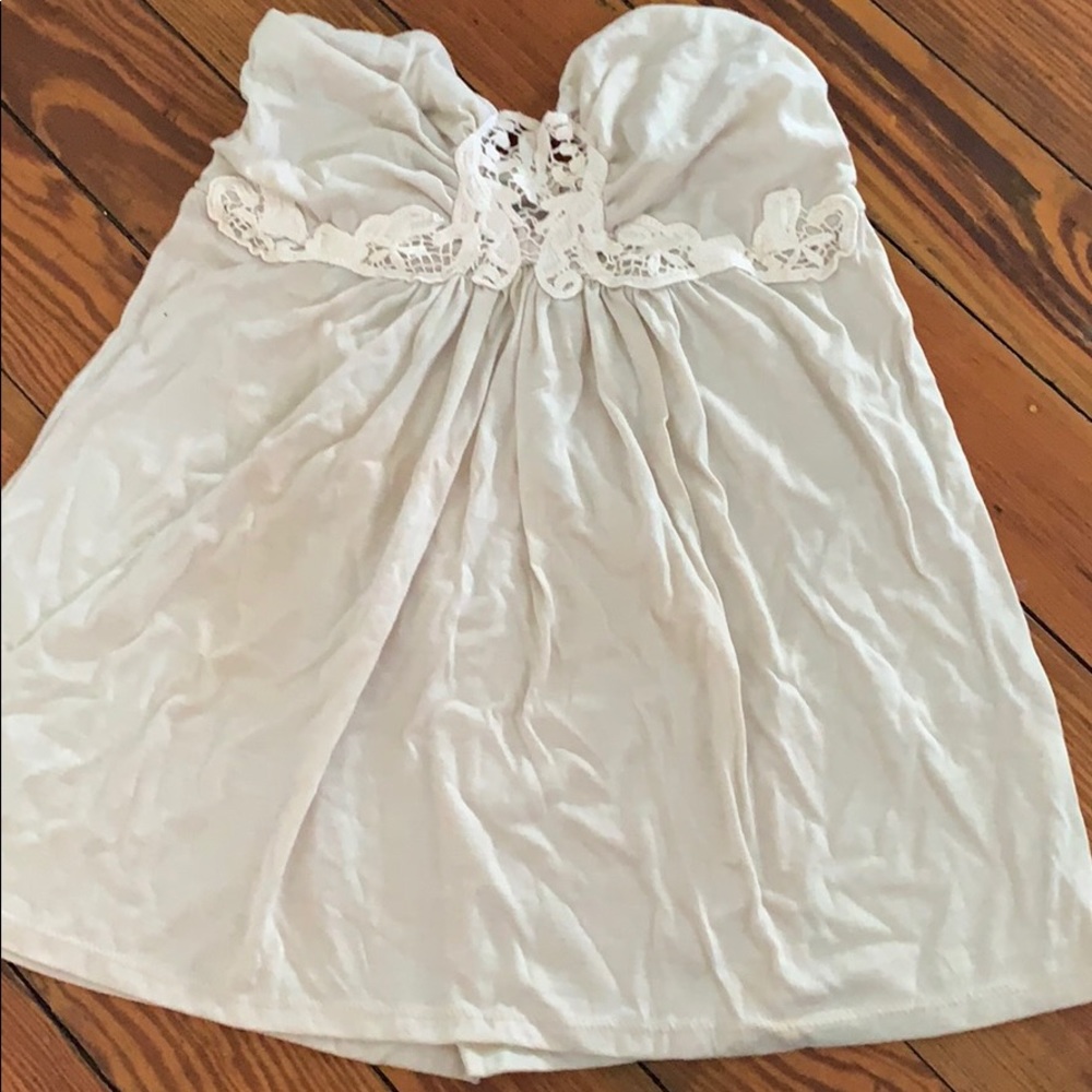 Strapless top